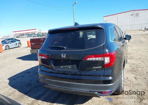 2019 Honda Pilot Lx z USA, uszkodzony, nr VIN 5FNYF6H11KB030968